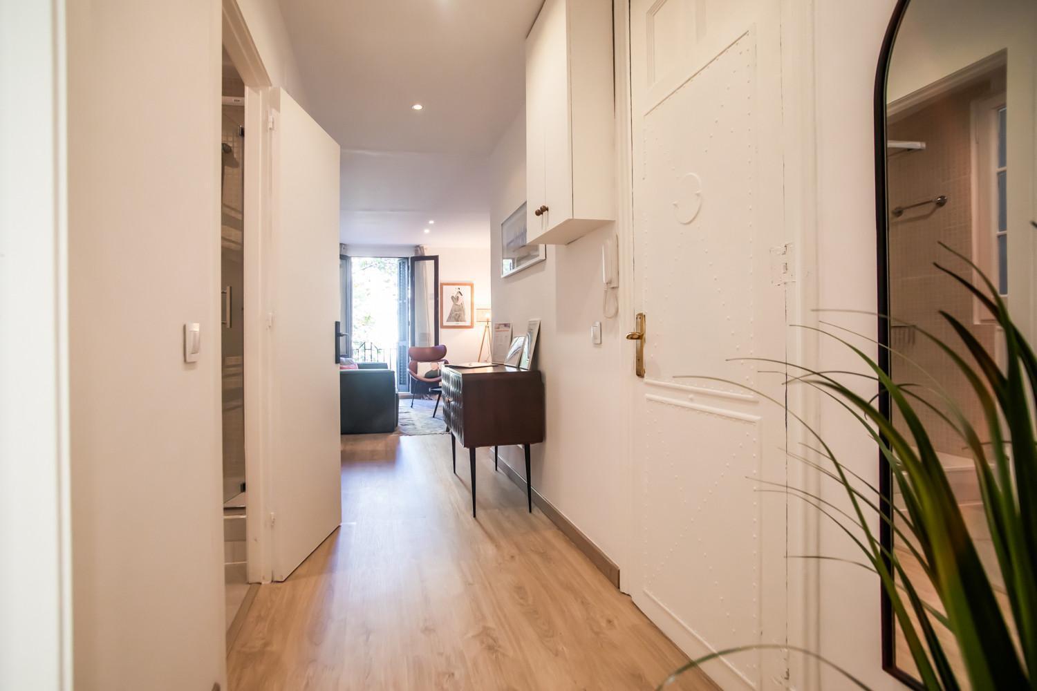 Apartment 12crc1038 - Big & Cozy 2bed In The Barcelona